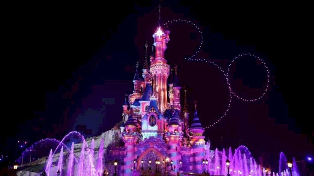 sentate-y-mira:-todos-los-secretos-detras-de-las-atracciones-de-disney,-el-parque-mas-increible-del-mundo