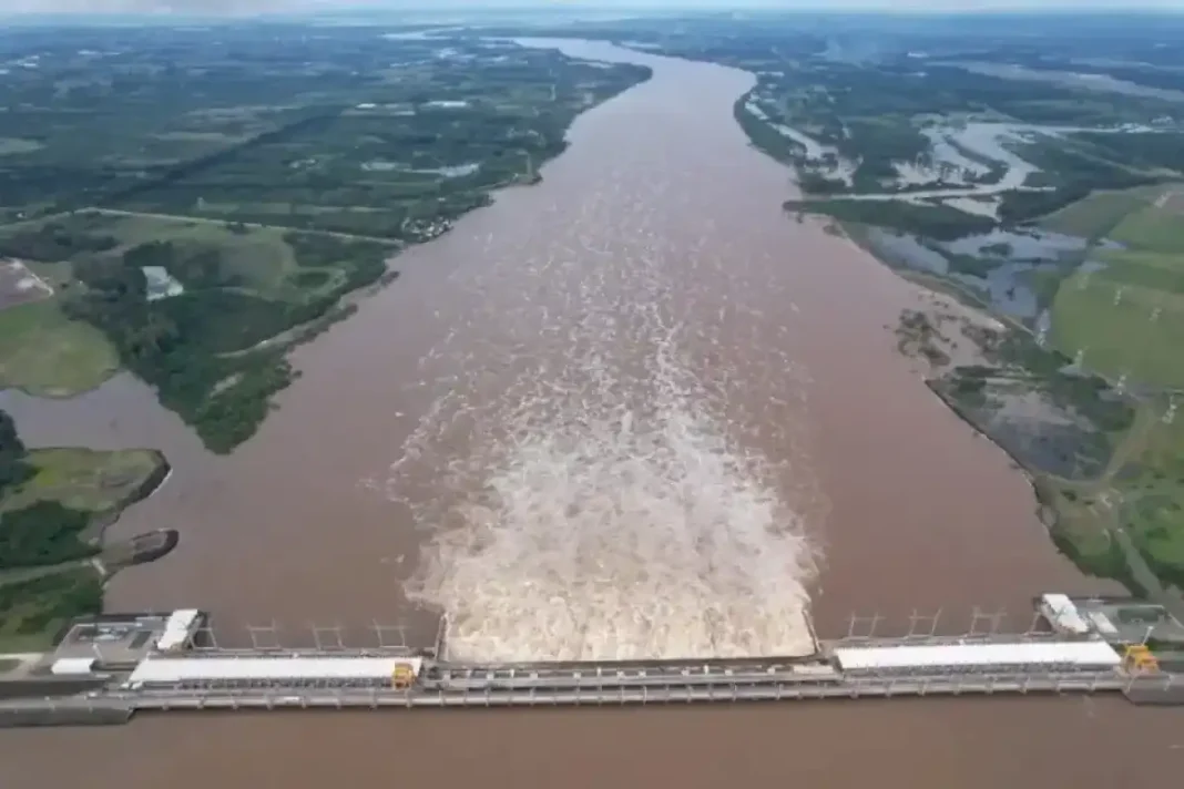 el-embalse-atenuara-la-tercera-onda-de-la-crecida-del-rio-uruguay,-segun-informo-ctm