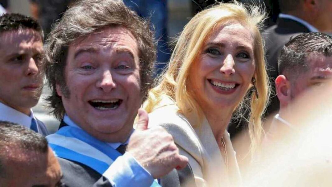 javier-milei-presidente:-la-hermana-karina-y-sus-perros-en-el-centro-de-la-escena-politica-argentina