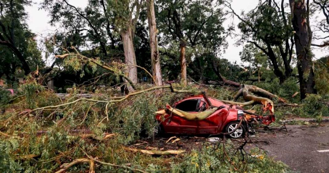 tras-el-temporal,-siguen-las-tormentas-en-el-amba-y-hay-alertas-meteorologicas-para-10-provincias