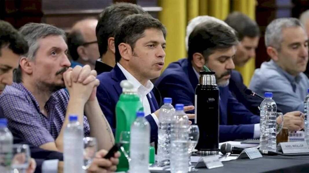 junto-a-maximo-kirchner,-axel-kicillof-encabezo-una-cumbre-en-busca-de-rearmar-el-peronismo