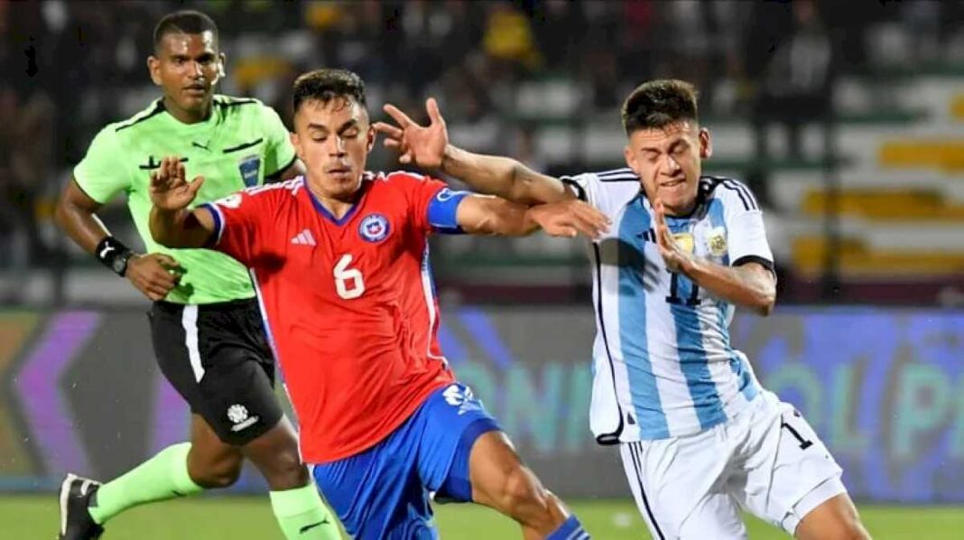 el-diablito-echeverri-conto-el-temor-que-sintio-en-medio-del-partido-de-la-seleccion-argentina-ante-chile