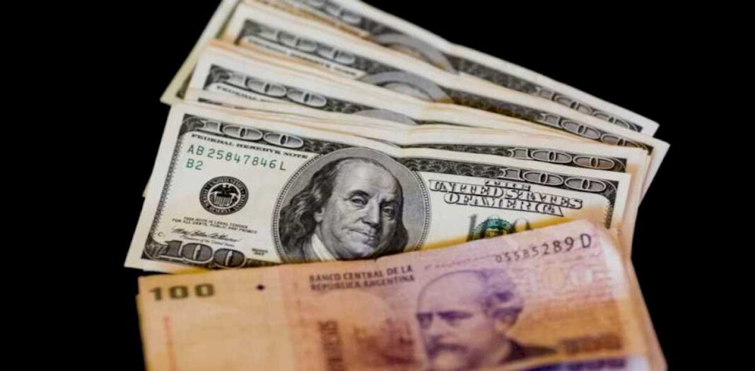 dolar-blue-hoy:-a-cuanto-cotiza-este-jueves-01-de-febrero