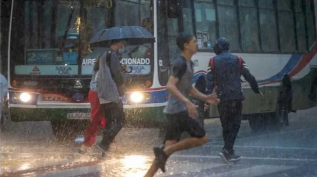 alerta-amarilla-por-tormentas:-cuales-son-las-provincias-afectadas