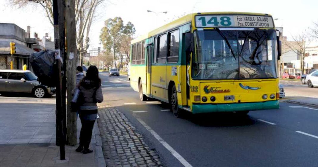 paro-de-colectivos-en-el-amba,-en-vivo:-que-lineas-estan-afectadas,-hasta-cuando-es-y-por-que-protesta-la-uta