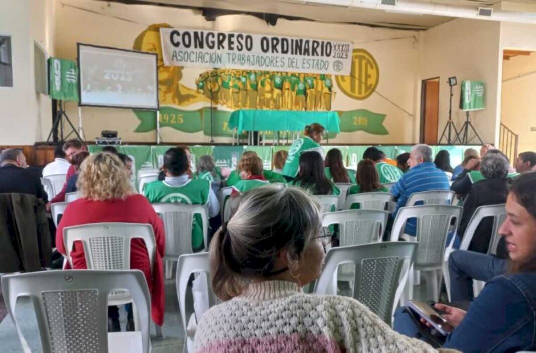 ate-se-suma-a-la-movilizacion-por-el-recorte-en-las-universidades-nacionales