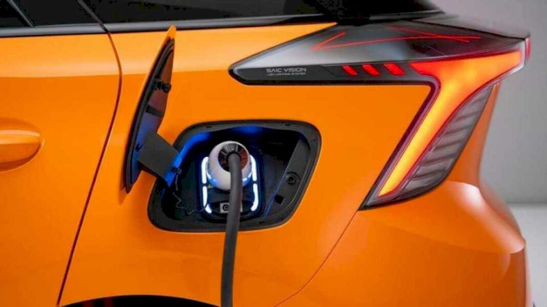 el-consumo-global-de-carburantes-tocara-techo-en-2025-ante-la-expansion-del-coche-electrico