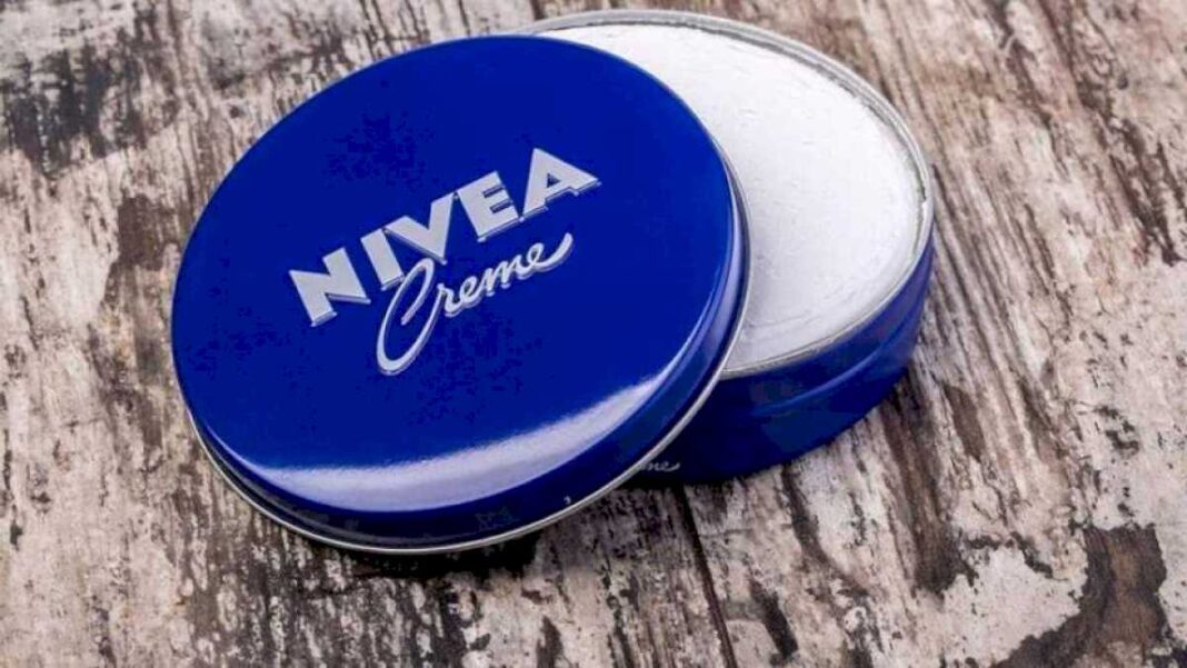 adios-a-la-crema-nivea:-esta-es-la-razon-para-dejar-de-usarla-segun-los-expertos