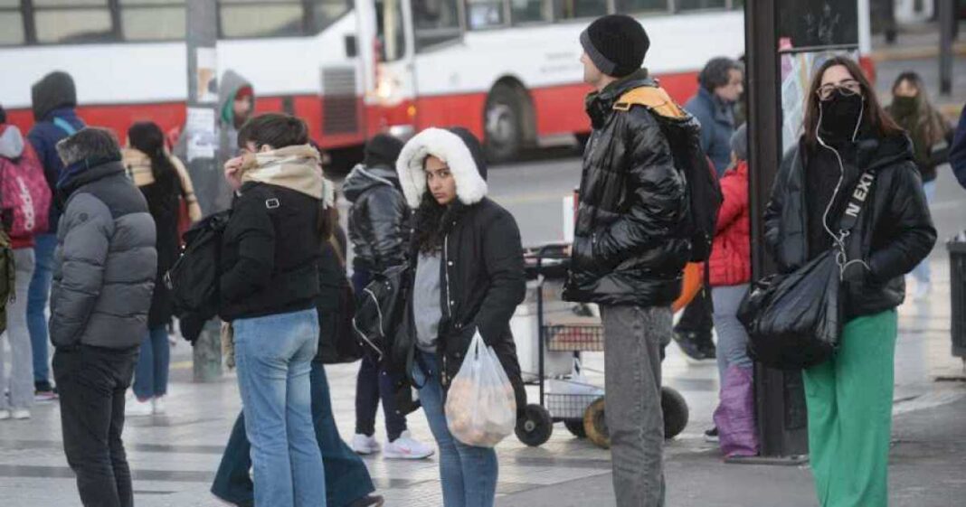 otro-golpe-de-milei-a-kicillof-y-macri:-quiere-que-en-septiembre-se-hagan-cargo-de-los-subsidios-a-los-colectivos-o-suban-las-tarifas