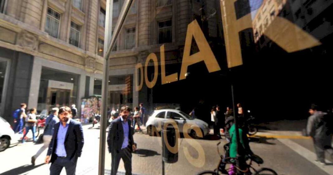 dolar-blue-hoy:-a-cuanto-cotiza-este-sabado-10-de-agosto