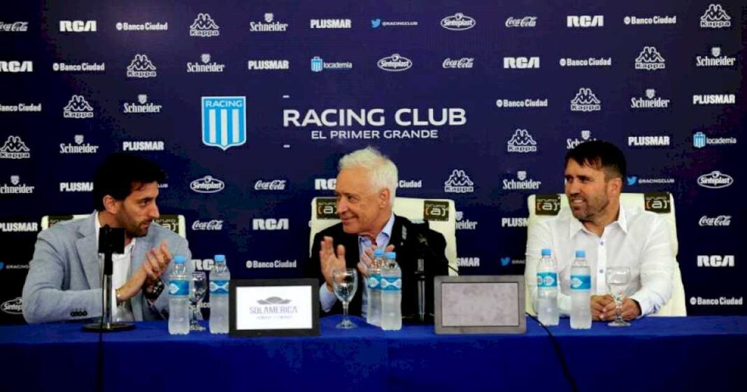 diego-milito-y-victor-blanco-se-reunieron-para-definir-el-futuro-de-racing,-pero-por-ahora-la-unidad-es-una-posibilidad-muy-lejana