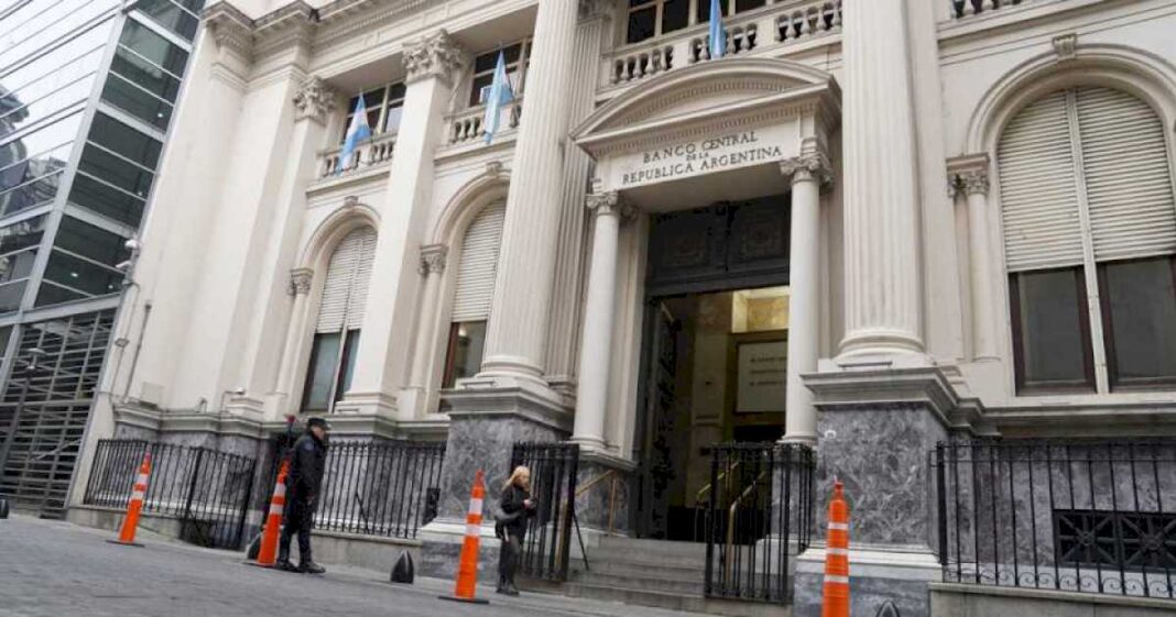 el-banco-central-se-beneficia-de-la-calma-cambiaria-y-compra-us$-214-millones-en-la-semana