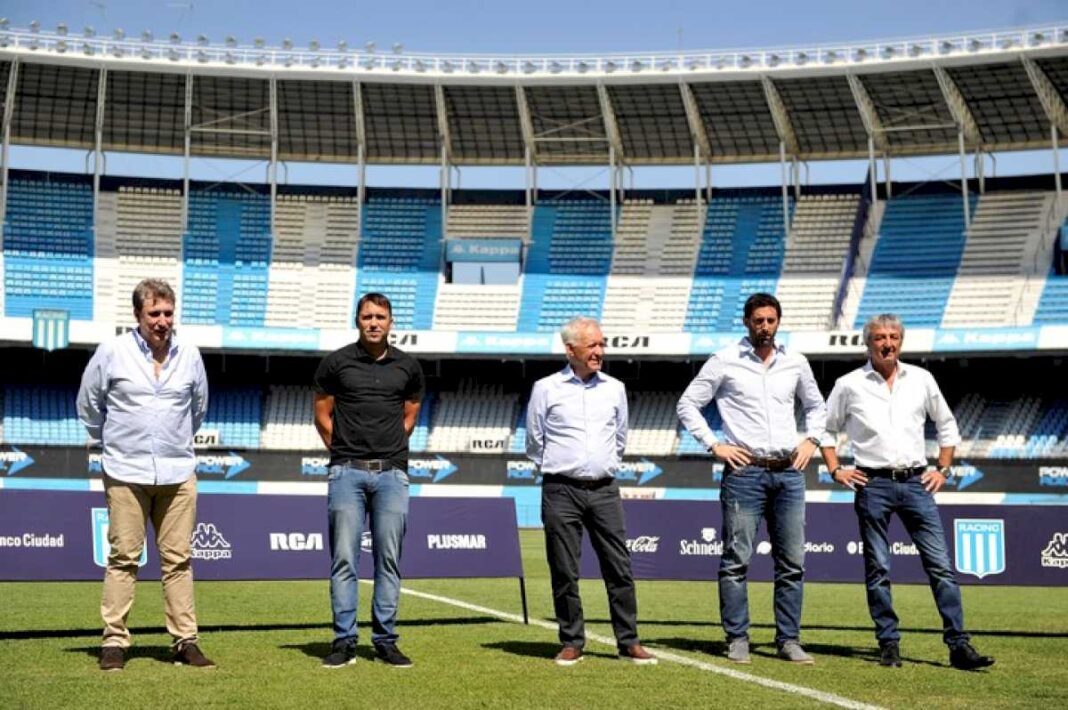 con-un-peronista-y-un-ex-ministro-de-macri,-diego-milito-enfrentara-al-oficialismo-de-victor-blanco-por-la-presidencia-de-racing