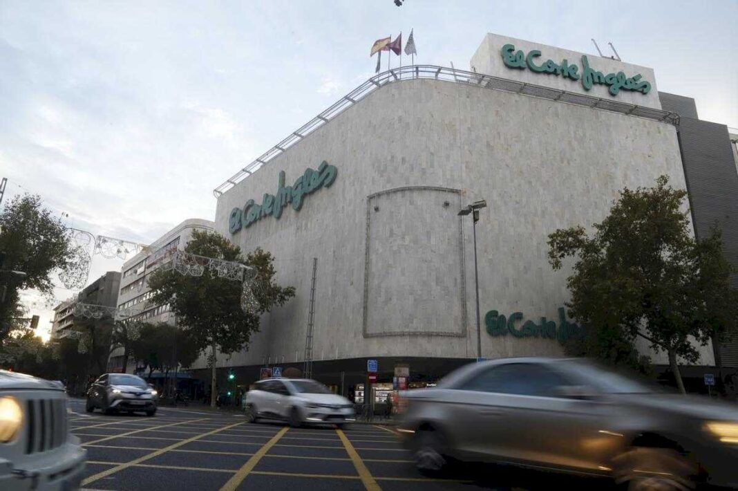 que-centros-comerciales-y-supermercados-abren-en-cordoba-el-dia-de-todos-los-santos?